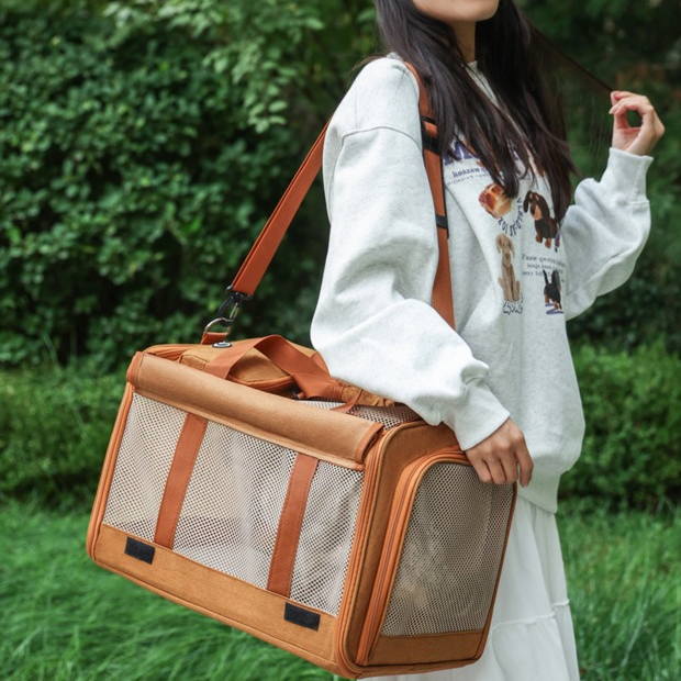 Multifunctional Pet Travel Bag: Large Capacity | Brown