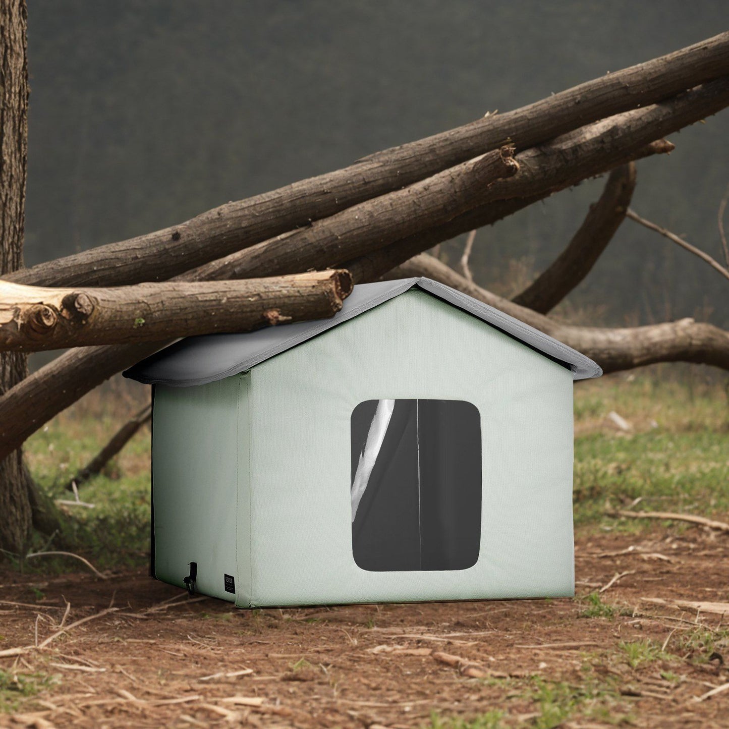 Heated Outdoor Cat House with Adjustable Temperature Timer | Green